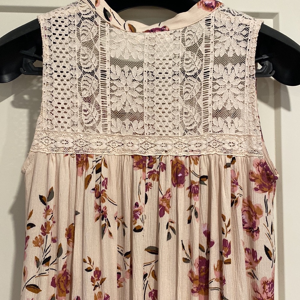 Floral boho top size x-small - Picture 9 of 13